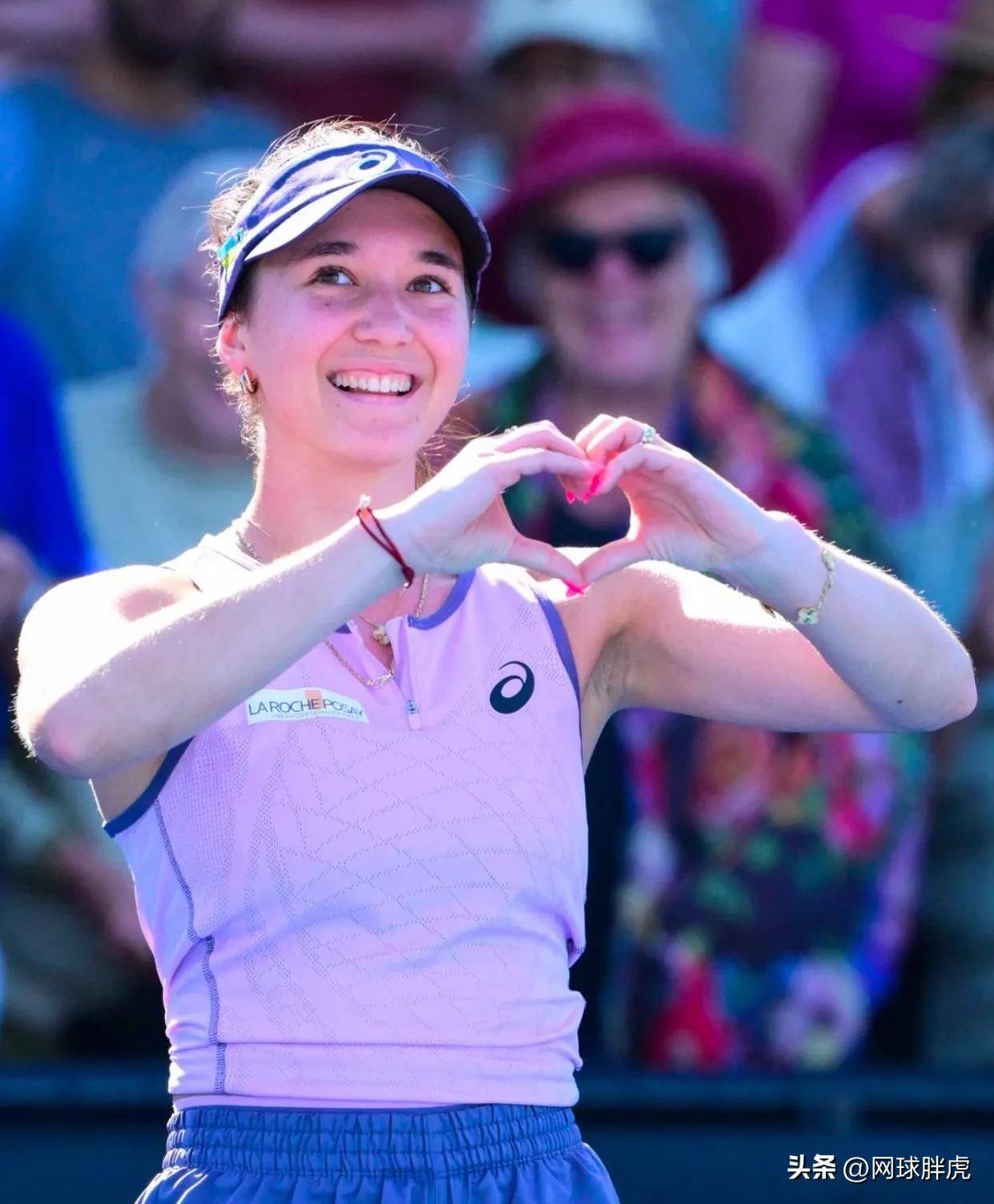 三亿体育体育官方-澳大利亚选手惊艳全场，登上领奖台的简单介绍