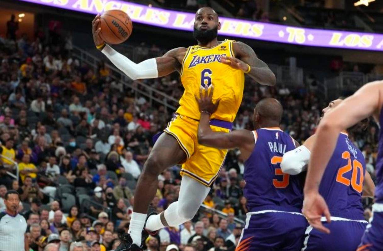 湖人险胜太阳晋级东部