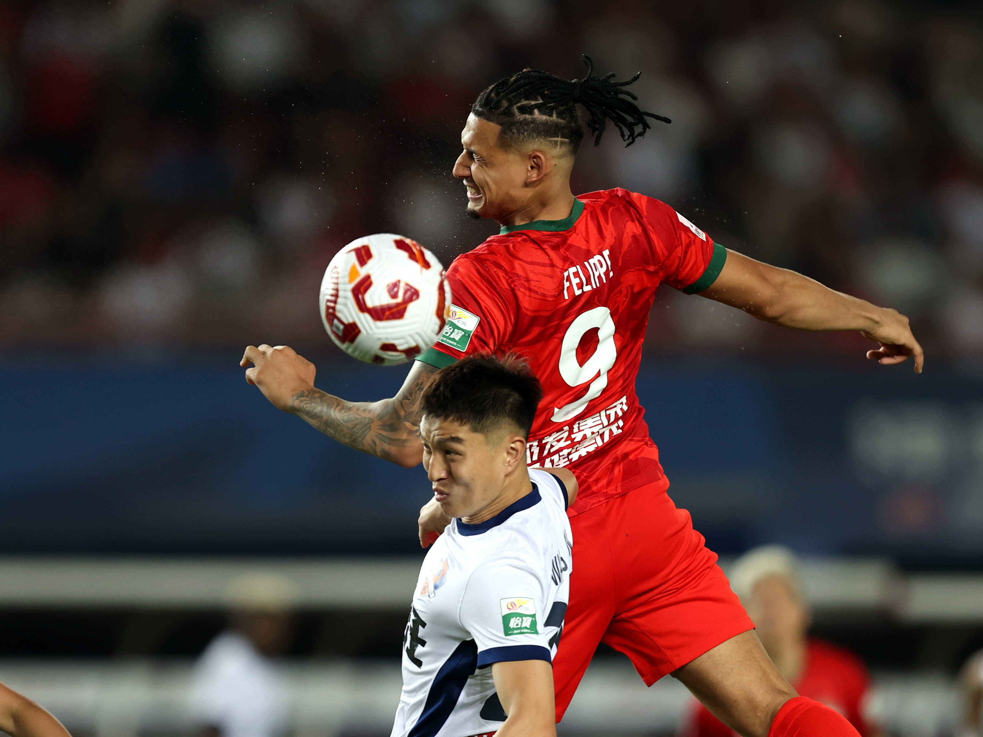 三亿体育体育官方-包含激情燃烧：豪门球队力争最终胜利的词条